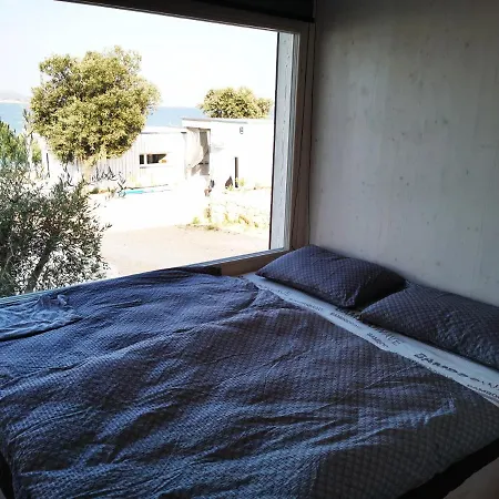 Villa Buqez Eco - 37&40 *