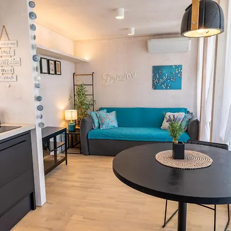 Villa Buqez Eco - 37&40 *